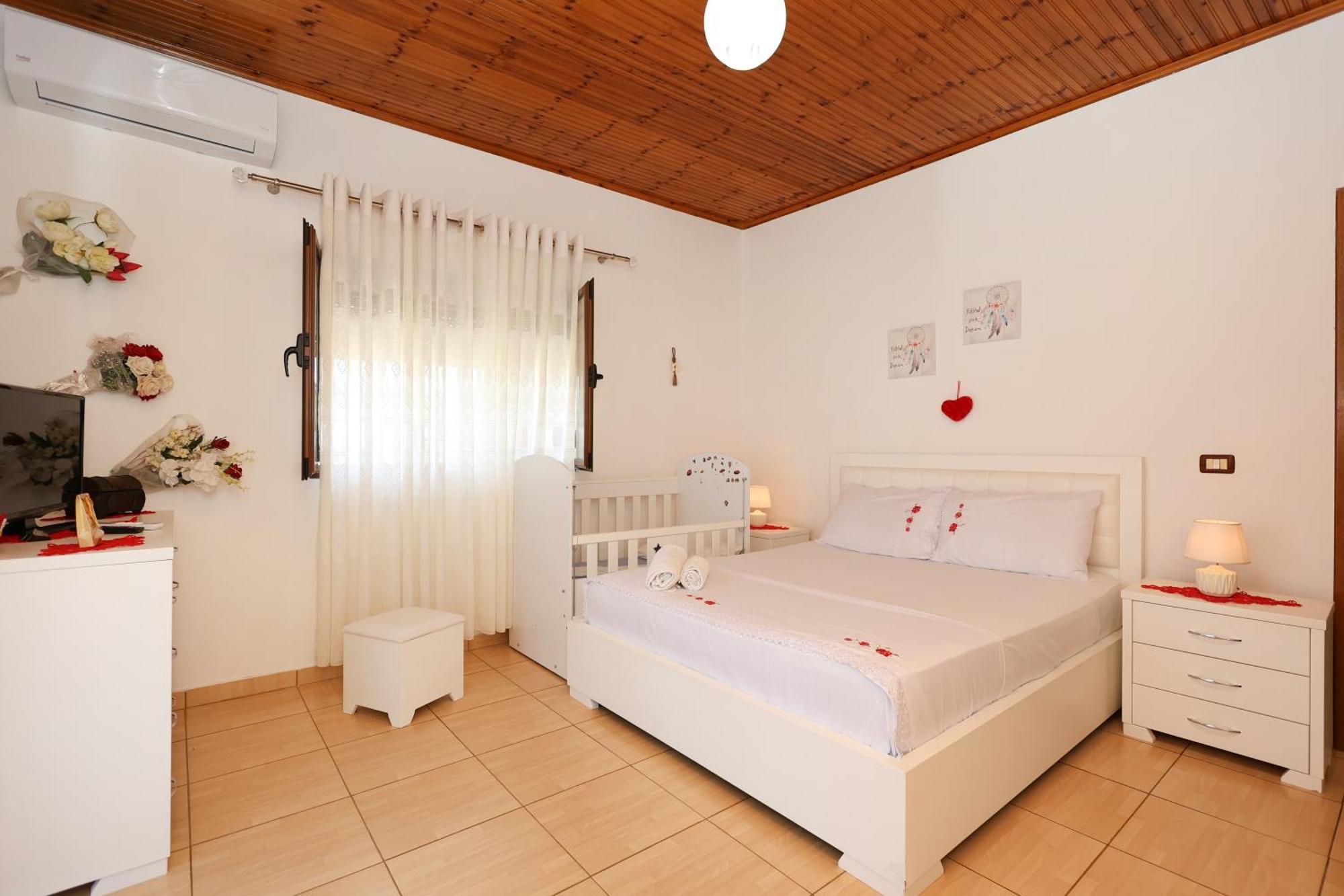 Villa Kevin Berat Bagian luar foto
